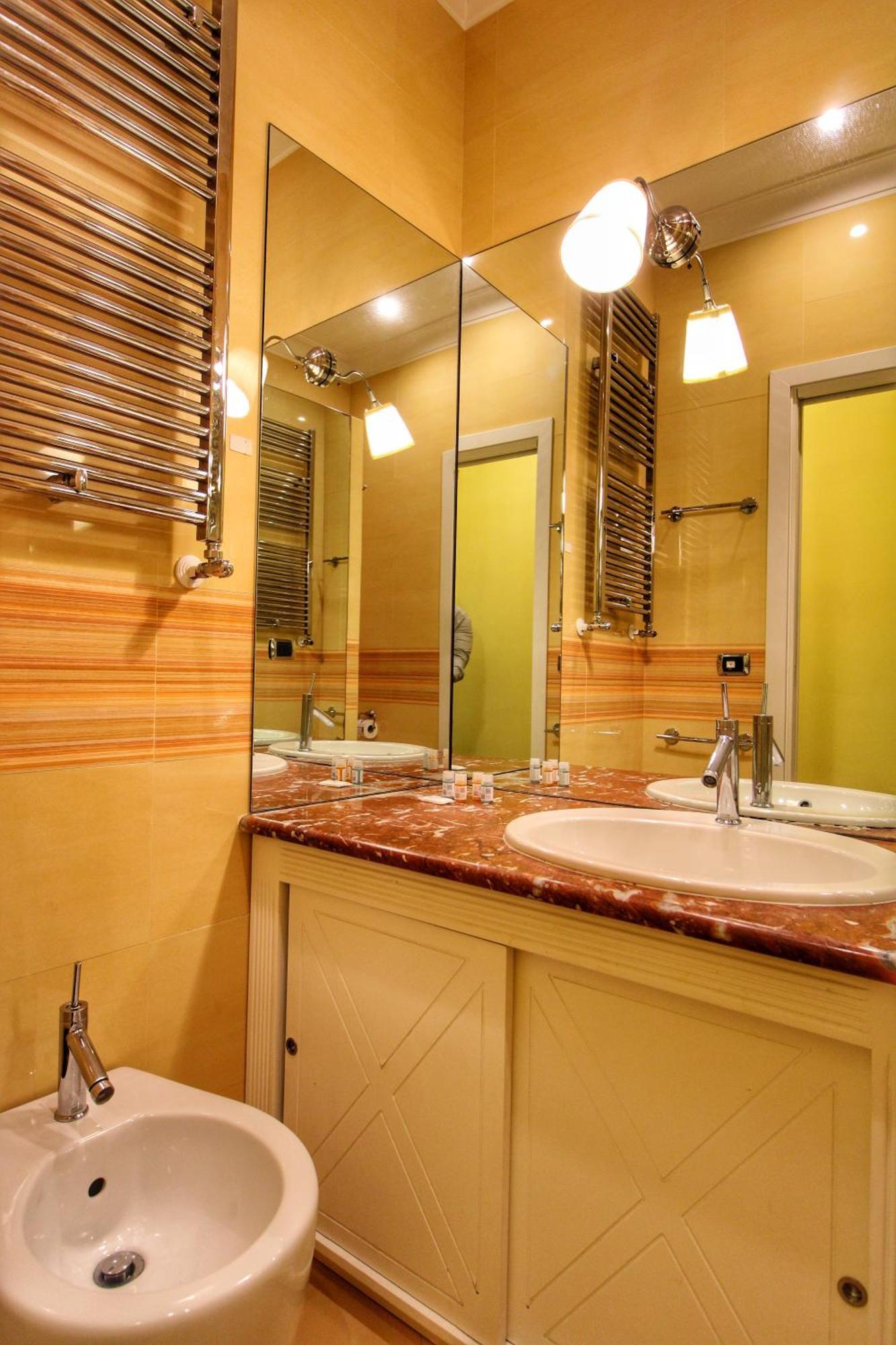 Appartement Large And Charming In Trastevere By Yourhost Rome